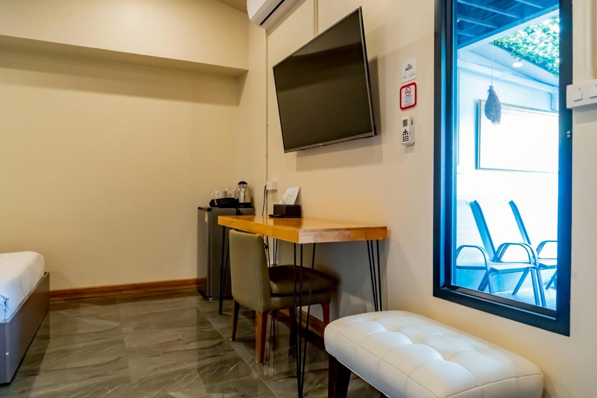 Ployburi Boutique Hotel Чантабури Экстерьер фото